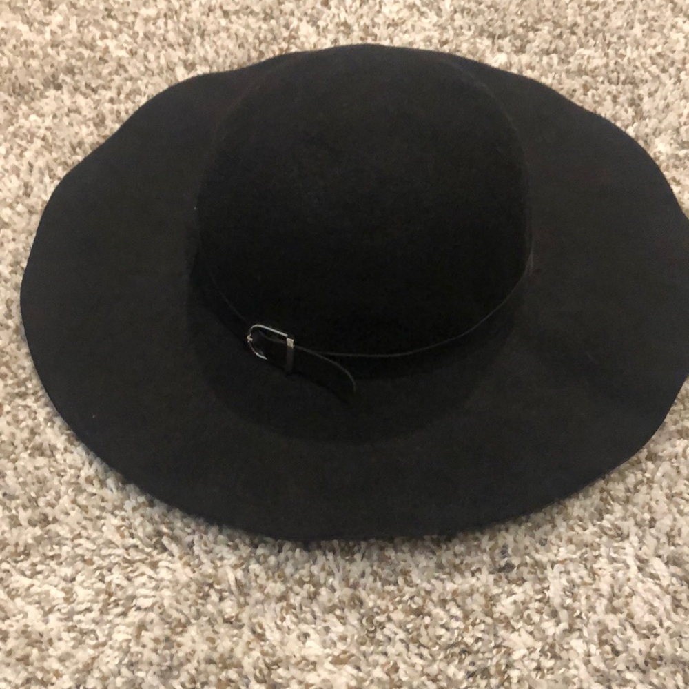 Black Fall hat